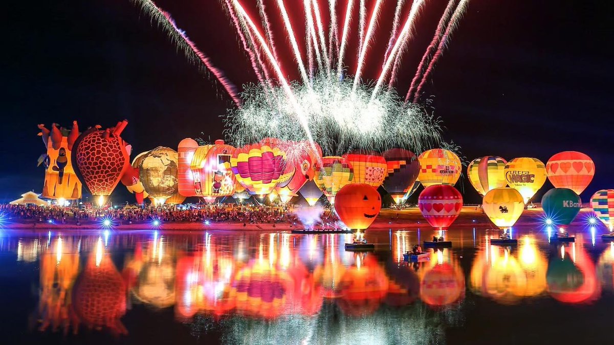 mathailande's tweet image. Préparez-vous pour le plus grand festival de montgolfières d’ASEAN 🤩

Le Singha Park Chiang Rai International Balloon Fiesta 2025 revient pour une 7ᵉ édition spectaculaire !

📅 Du 13 au 17 février 2025, le ciel de #ChiangRai s’illuminera avec plus de 30 montgolfières colorées