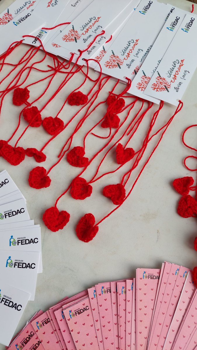 AjSFCodines's tweet photo. 🙏 Moltes gràcies per participar a la campanya de @donarsang el 21 de gener a #SantFeliudeCodines!

❤️ 91 donants de sang i 105 oferiments (12 persones fent la 1a donació). 273 pacients se'n podran beneficiar.

Una campanya amb l'alumnat de 3r ESO @FEDACSantFeliu 👏👏 Gràcies! https://t.co/d1Voekz99I