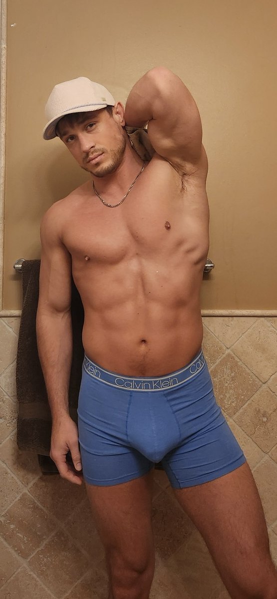 FitBradyAllen's tweet photo. Jumping in the shower with me?  Head to my OF page to see more! https://t.co/MyiSzIhIAC