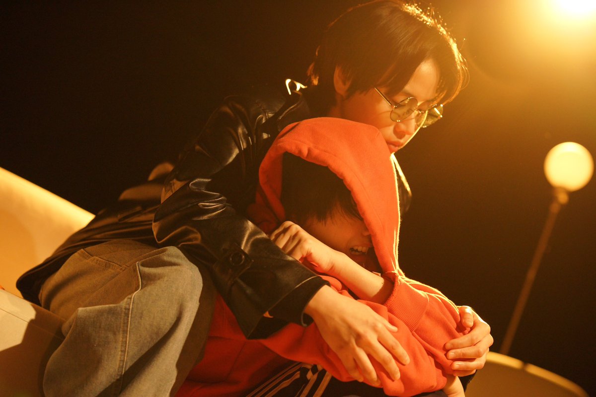 overplaywright's tweet photo. "대결 자세를 취한다!"
<다른 부영> END
객석을 가득 채워주신 관객 여러분들께 감사의 말씀을 드립니다!

부영들과 다른 부영들의 삶을 애정하며,
ㅡ
괄호 김미란 김민조 김진희 도은 문현준 박유진 백혜경 송성원 신효진 안희주 이소연 이세준 이영주 장샘이 장세진 장현지 전석희 정경원

#다른부영 https://t.co/fnZ8vxVxAW