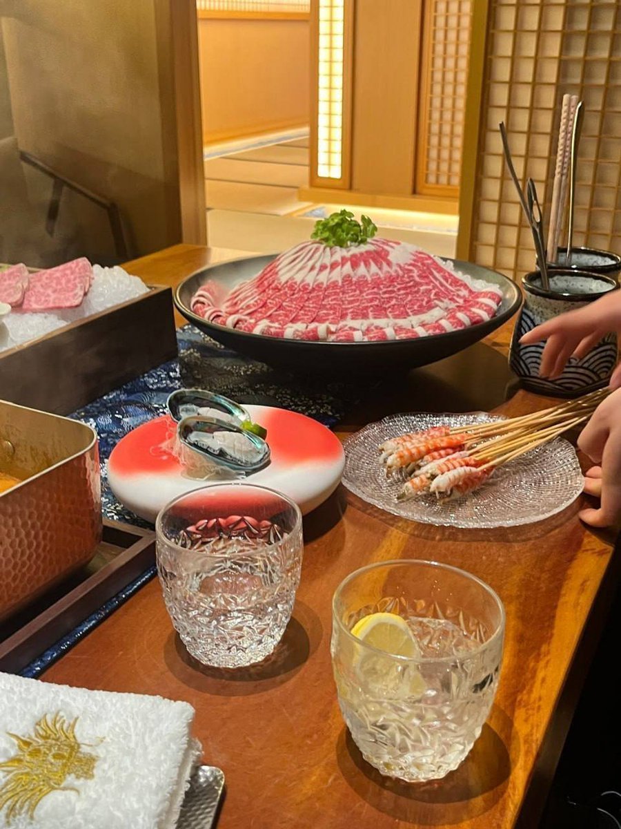 Clementine0928's tweet photo. Enjoy delicious Japanese food and beef https://t.co/Qks2jJXQZV