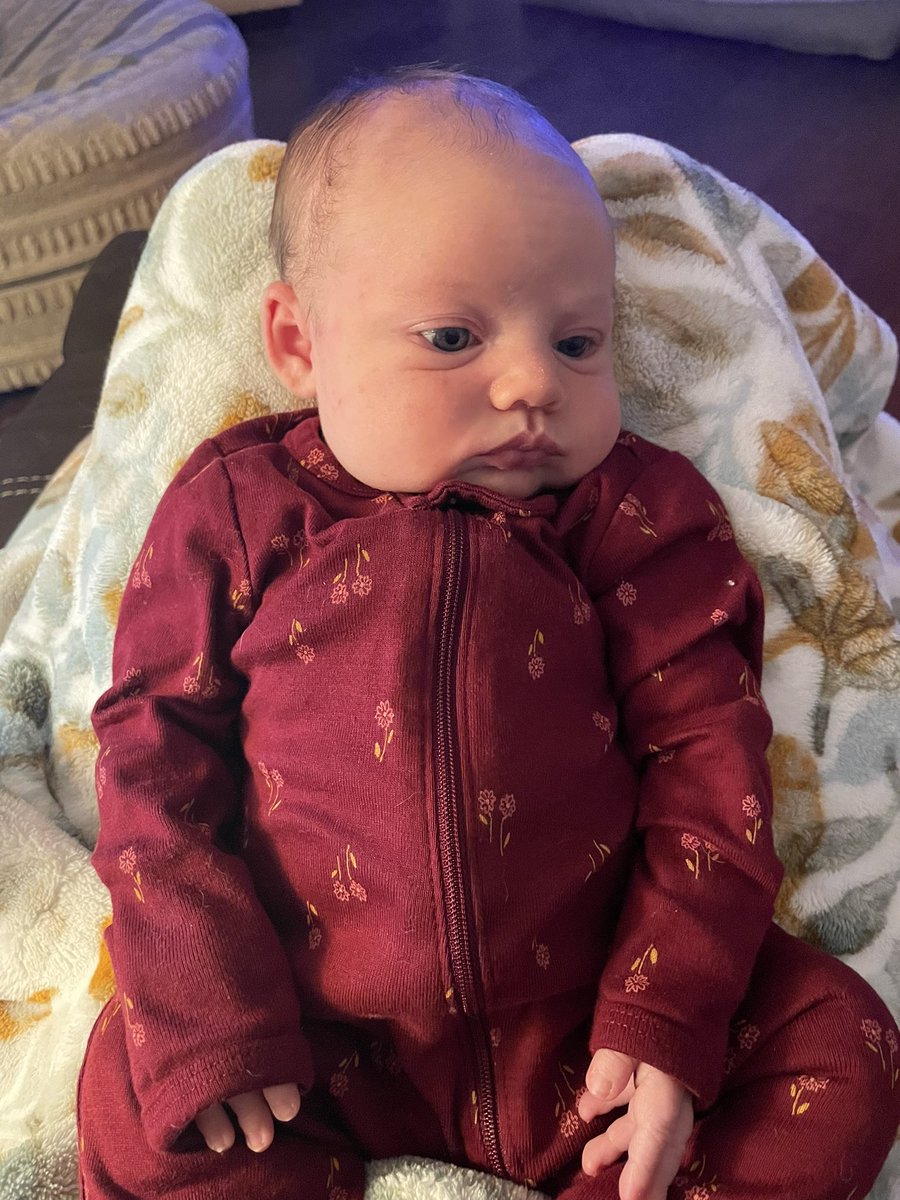 Rsquared38's tweet image. Wishing this Chiefs Bills game wouldn’t go into overtime so @JakeCrain_ would come home 😊