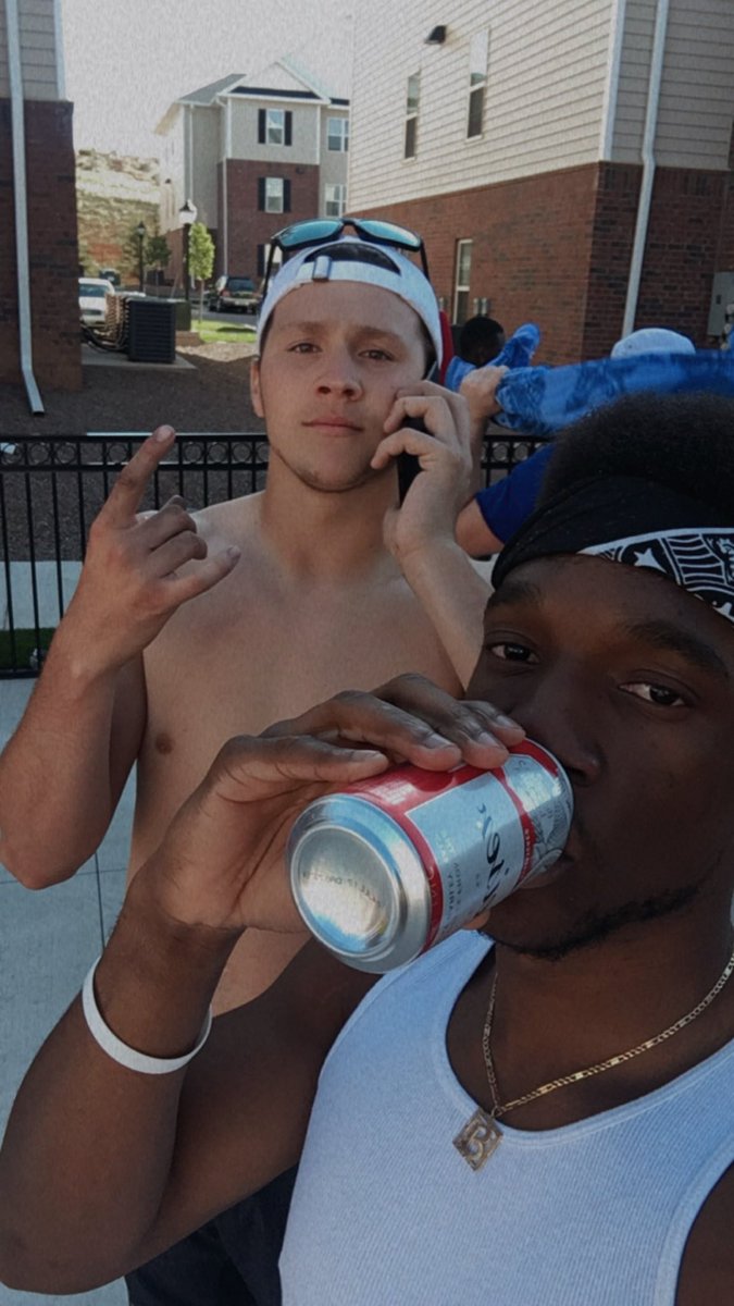 EP13WYO's tweet photo. Lock in boy https://t.co/mFXT3JhDH3