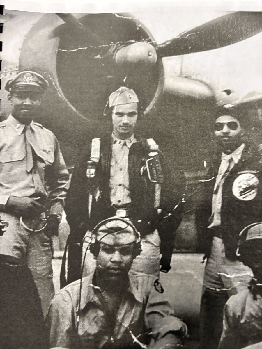 202HeartBreak's tweet photo. @prmade313raised My great great grandfather’s name is Morris Washington and he was a Tuskegee Airman in WW2. Their stories must be told. https://t.co/bmpHWF9Eog https://t.co/zQBd7Dar5g