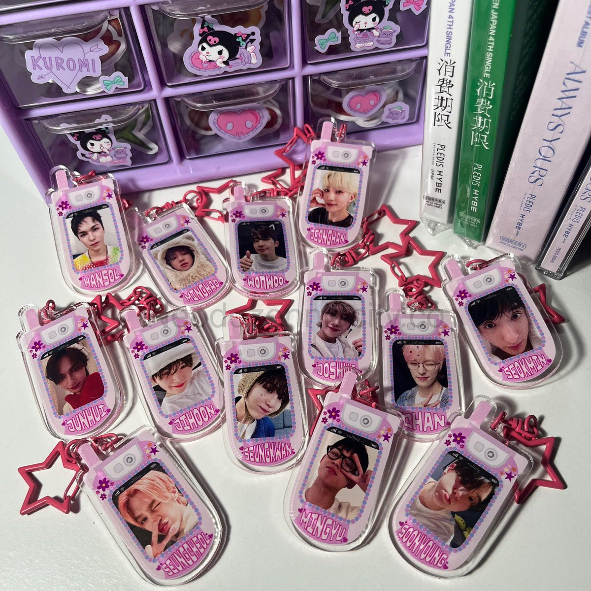 wendinwonz17's tweet photo. [Likes and Retweets are appreciated]

SEVENTEEN HANDPHONE ACRYLIC KEYCHAIN 🎀📞
by https://t.co/j8JuEVrka9 
* fanmade merchandise* 

avail all member 💗

price : IDR 16k / each

checkout via shopee : https://t.co/4gdUPELvrD https://t.co/eALwZ4jXyt