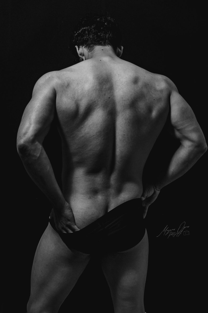 Magnum_opus97's tweet photo. 🐺📸

#photograghy #model #blancoynegro #gymboy #Foto #fypシ https://t.co/mvq0OCwCqF