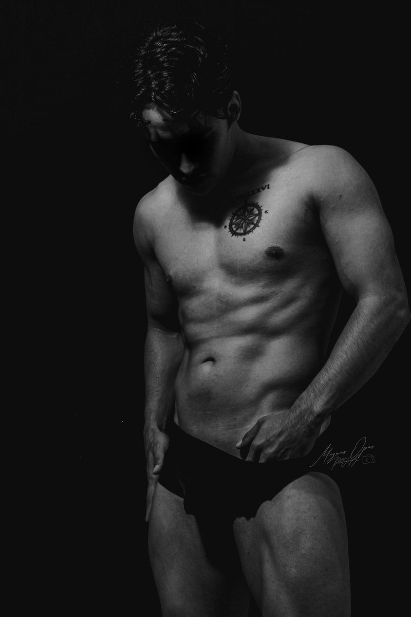 Magnum_opus97's tweet photo. 🐺📸

#photograghy #model #blancoynegro #gymboy #Foto #fypシ https://t.co/mvq0OCwCqF