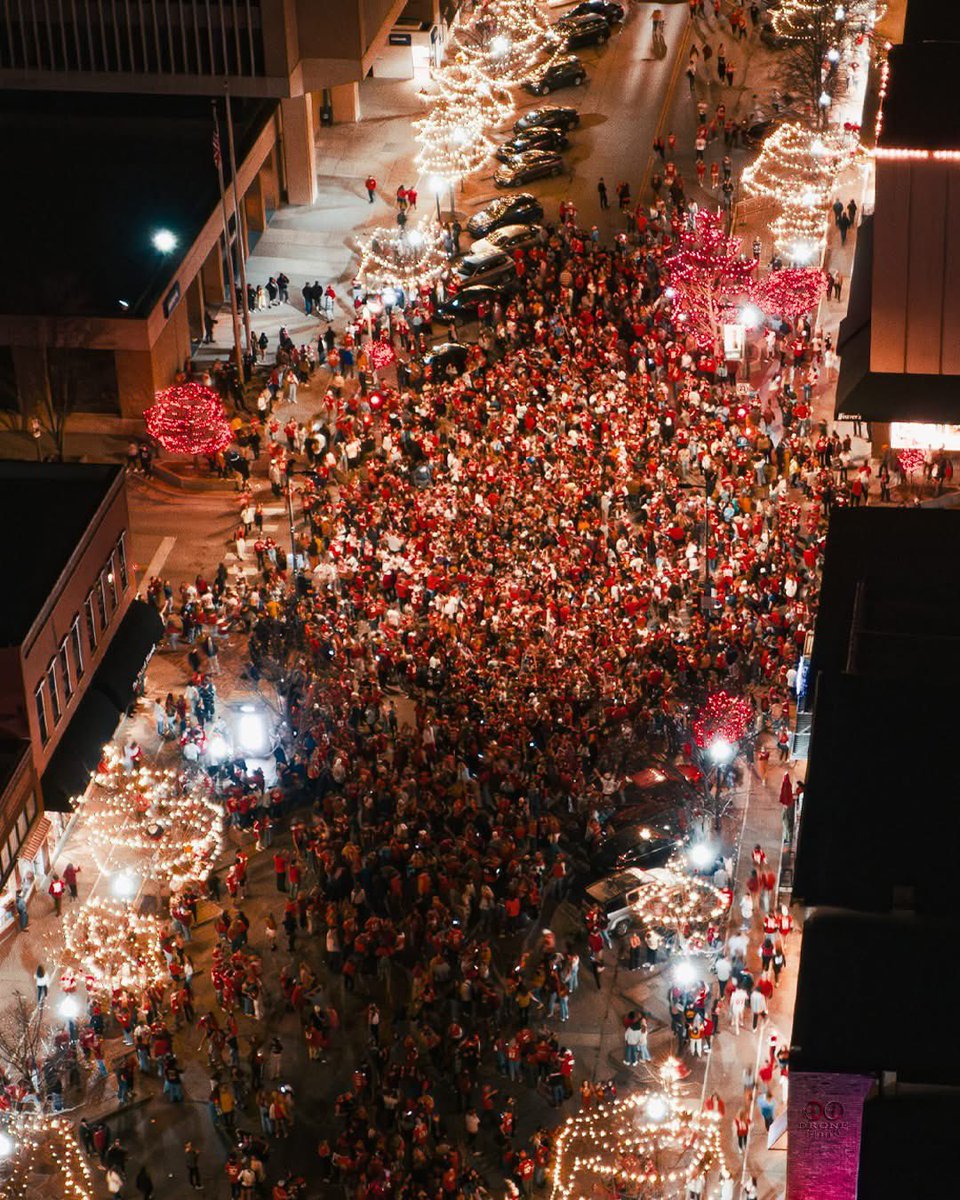 dronelawrenceks's tweet photo. Time to run it back to back to back #ChiefsKingdom https://t.co/GP0YfrR2Q3