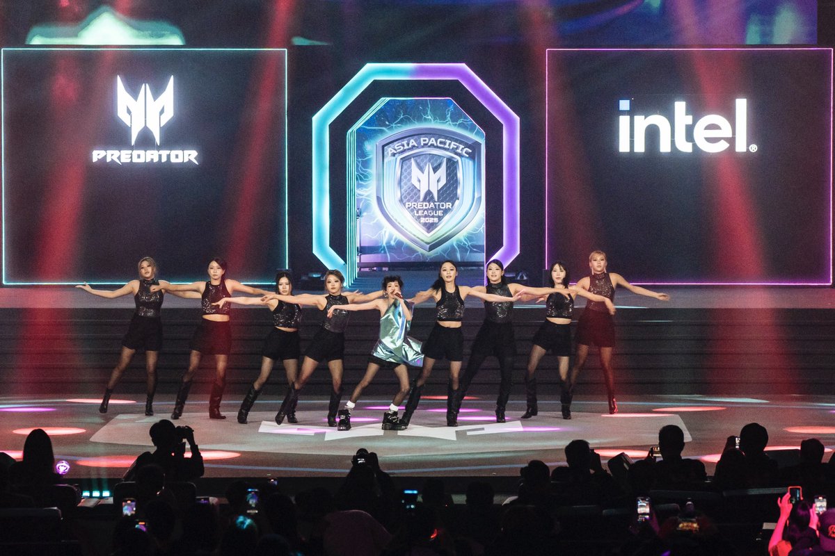 mykpopwire's tweet photo. @krungy21 [Event] APAC Predator League 2025

date: 12.01.2025 (Sunday)
venue: Malaysia International Trade and Exhibition Centre (MITEC)

#SandaraPark 
@krungy21 
#2NE1​ 
#MyAcer 
#PredatorGamingMY 
#PredatorLeague2025 
#PL2025 
#SandaraParkinKL 
#MYKPOPWIRE https://t.co/XBpGY41nvf