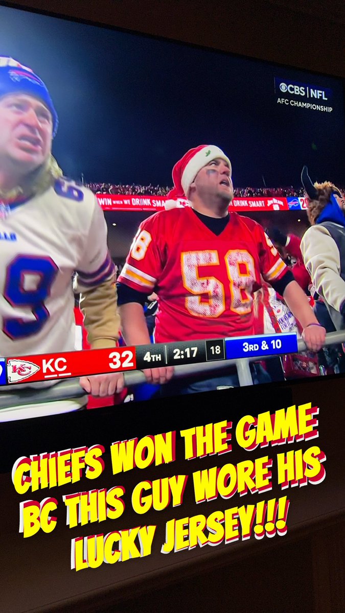 adamcreecy's tweet photo. @Chiefs won the game because this guy wore his lucky jersey!!! #AFCChampionshipGame #chiefsvsbills #DerrickThomas https://t.co/V9sfCbAopq