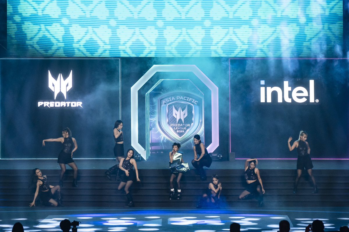 mykpopwire's tweet photo. [Event] APAC Predator League 2025

date: 12.01.2025 (Sunday)
venue: Malaysia International Trade and Exhibition Centre (MITEC)

#SandaraPark 
@krungy21 
#2NE1​ 
#MyAcer 
#PredatorGamingMY 
#PredatorLeague2025 
#PL2025 
#SandaraParkinKL 
#MYKPOPWIRE https://t.co/aIpTRDvVQB
