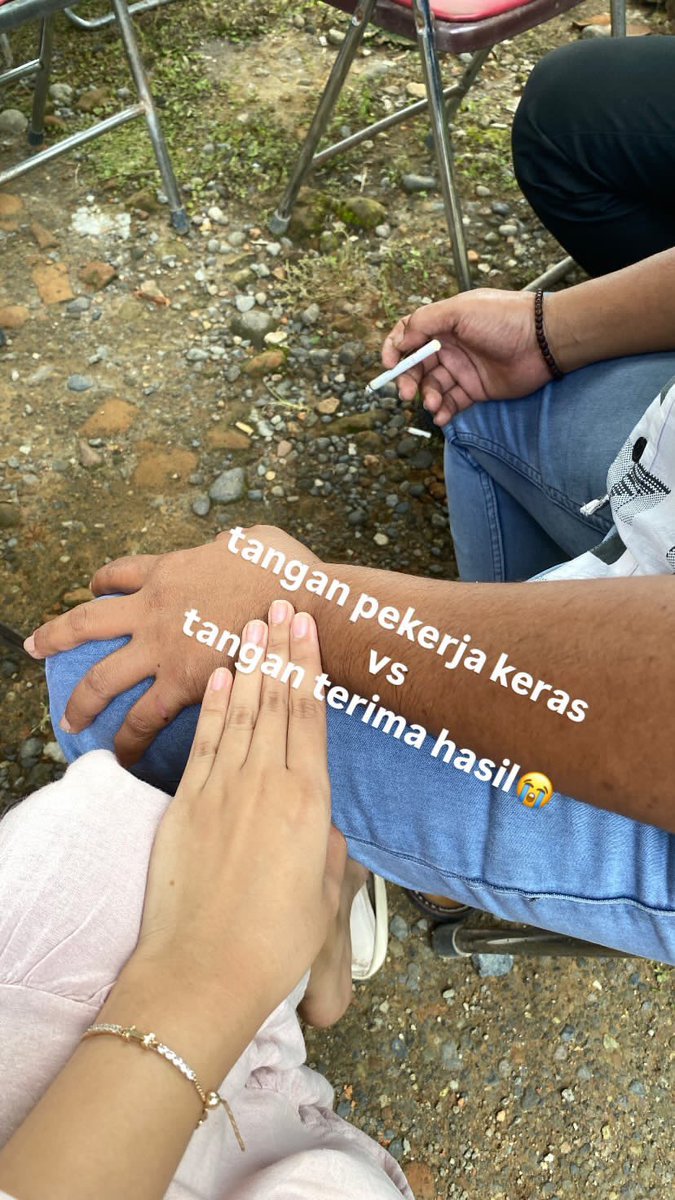 limitedbread03's tweet photo. MAUU SHARINGGG CARA AKUU CERAHIN BADANNNNN PAKE PRODUK UNDER 50K SEMUAAAA HRSS NYOBAIN 😭😭😭😭😭😭😭😭 https://t.co/rRZ2uQgpEx