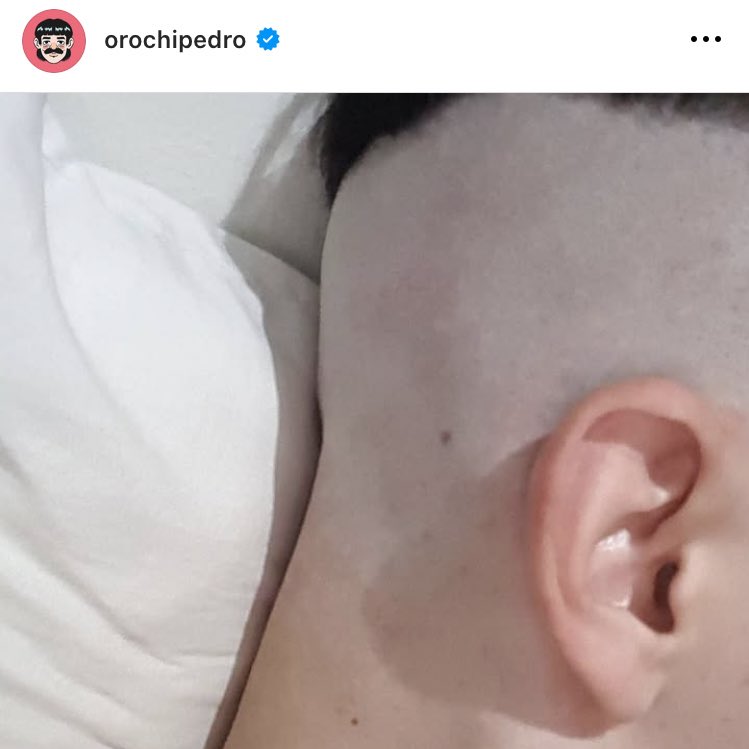 eles brigando pra ver quem já pisou no pior barbeiro do mundo