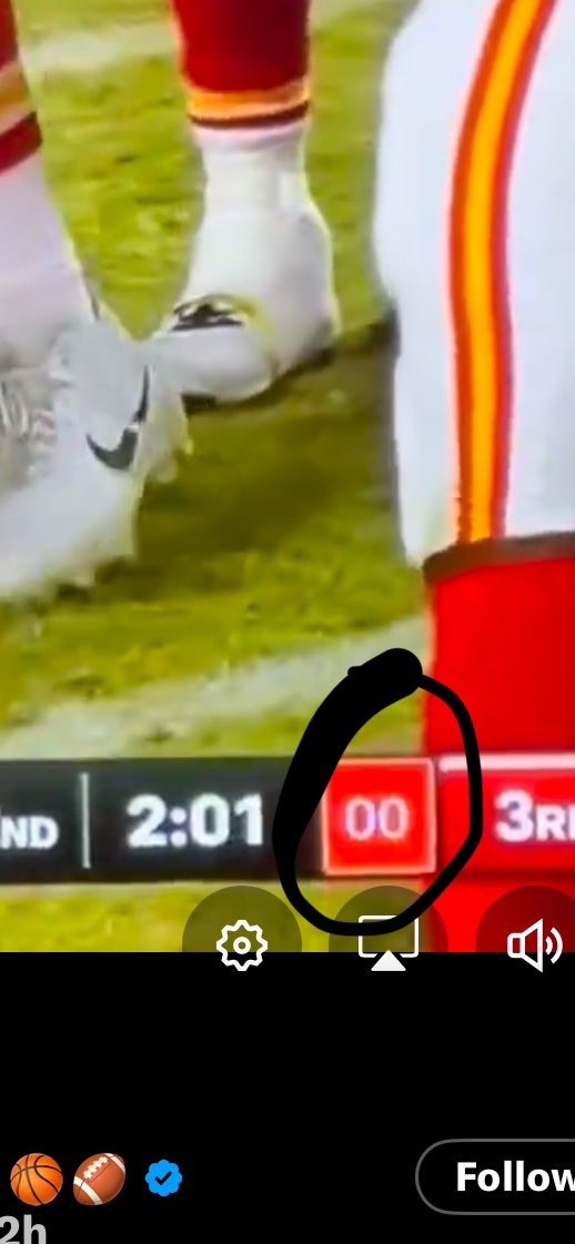 EastonOwen53207's tweet photo. Everyone in America knows the Bills should’ve won that game.

I can post more if you guys would like

#ChiefsKingdom #BillsMafia #BillsvsChiefs https://t.co/ff94cpv2Du