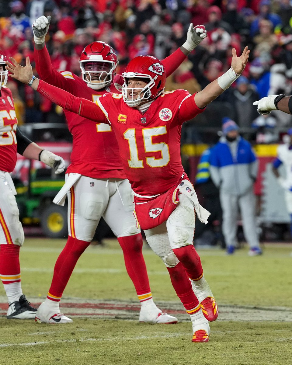 Dynamitee007's tweet image. PATRICK MAHOMES’ Dynasty in Motion ❤️:

2019: 🏆 Super Bowl Victory
2020: ⚔️ Super Bowl Appearance
2021: 💪 AFC Championship Clash
2022: 🏆 Super Bowl Glory
2023: 🏆 Back-to-Back Titles
2024: 🏆 Another Super Bowl Run

A Three-Peat Incoming? 🔥

#PatrickMahomes #BUFvsKC