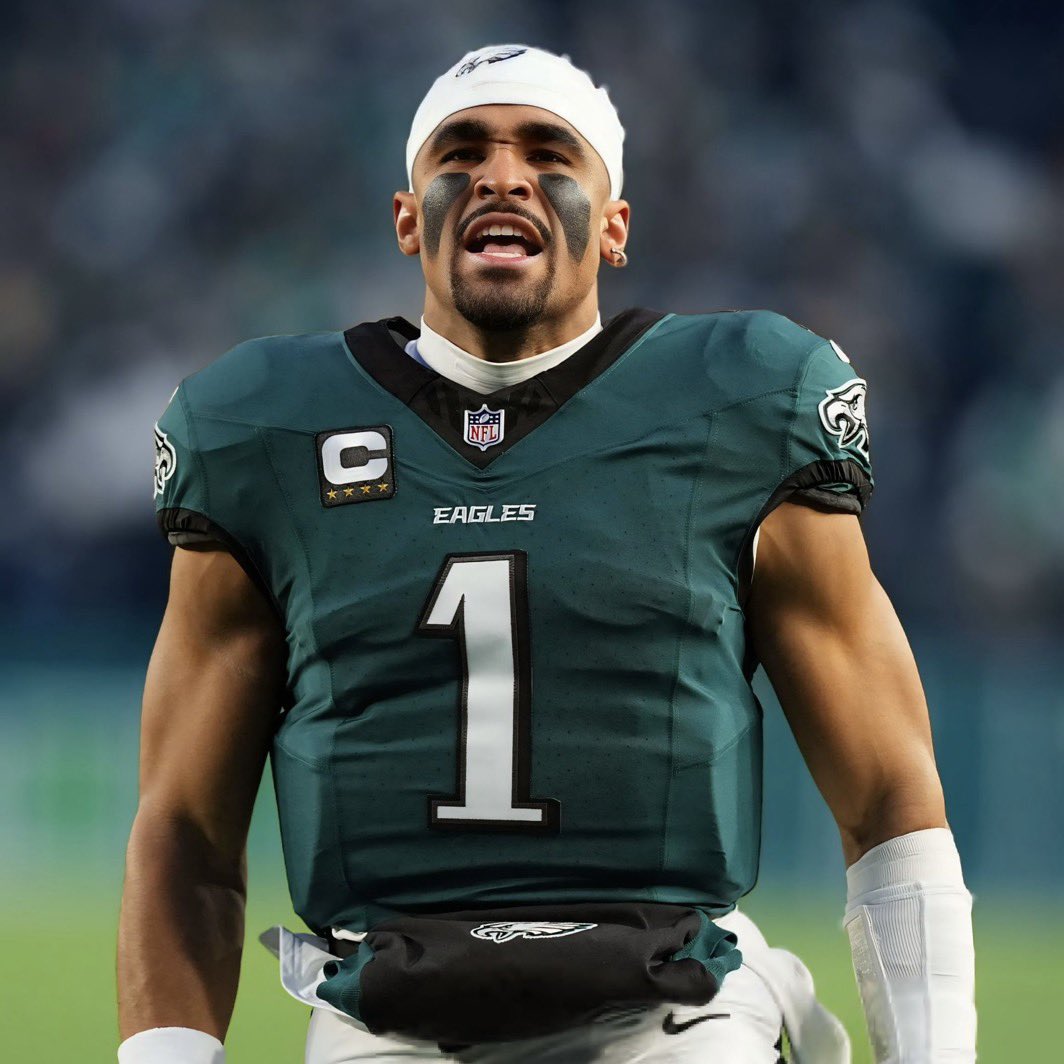 Who ya got?

❤️ LIKE for the Chiefs
🔁 RT for the Eagles