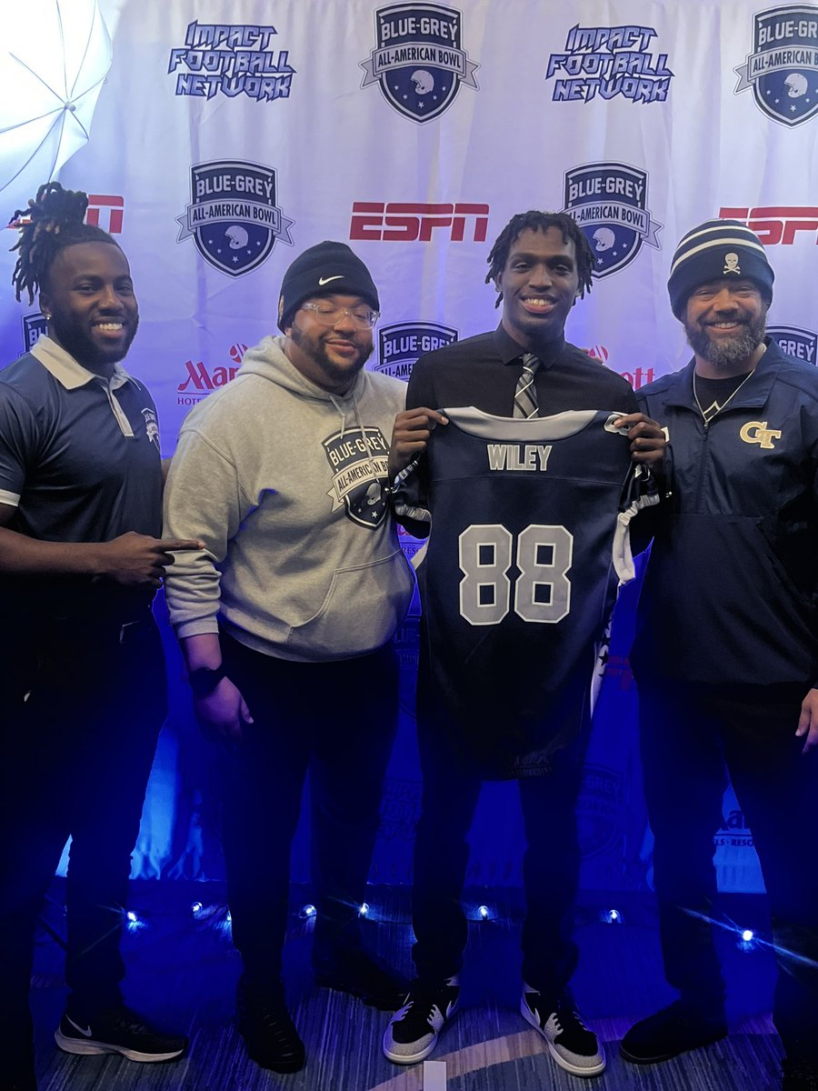 Alex Wiley IV tweet media