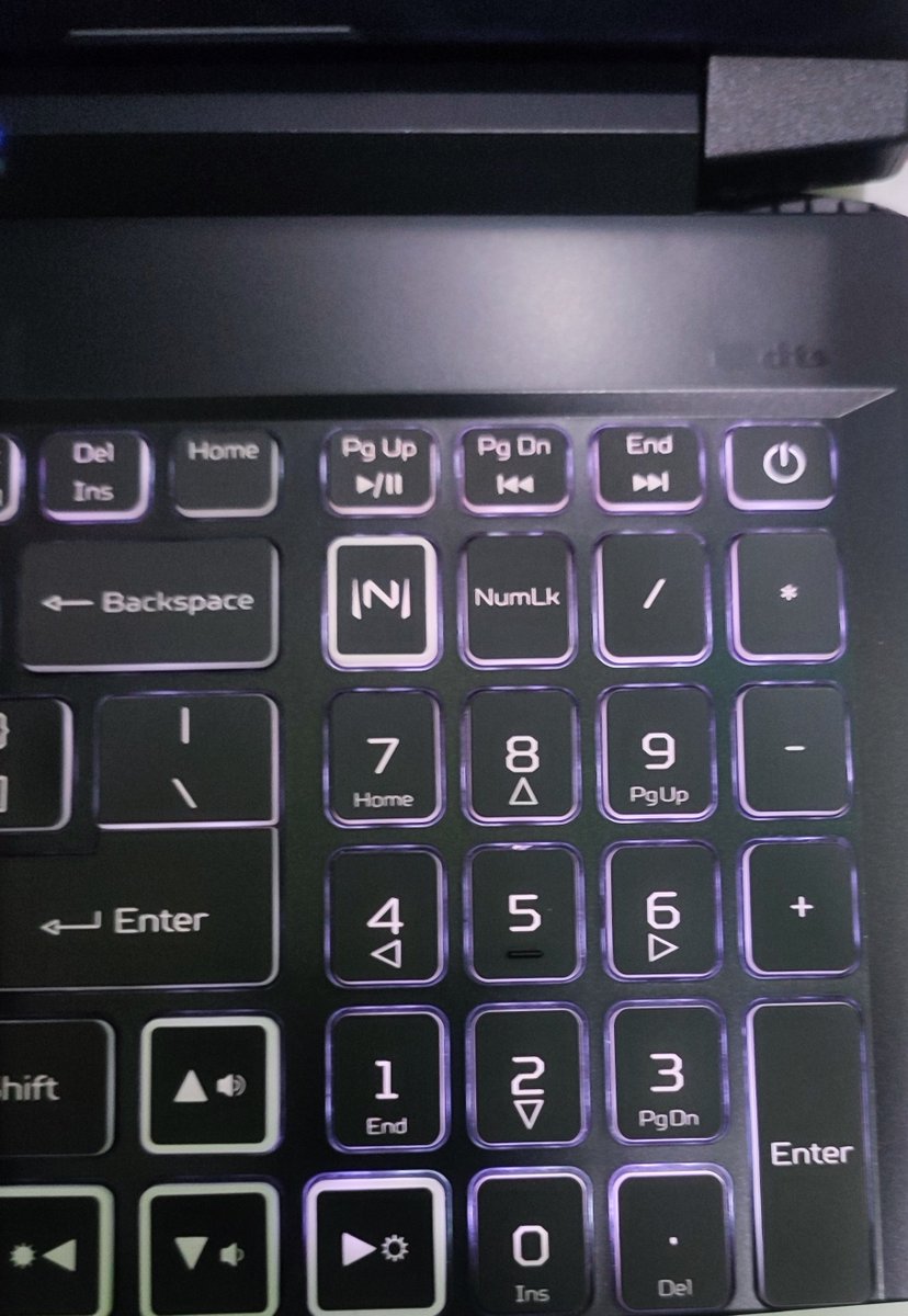 LonkID's tweet photo. @hrdbacot #lapakcot WTS Acer Nitro 5 AN515-57 GeForce RTX™ 3050 - 144Hz i5 11400. RAM 16GB, storage 2 x SSD 512GB. BONUS Vention USB Hub Type C 3.2. Kondisi mulus. Sudah non-garansi. Diutamakan COD Bogor, harga 11jt. Thx. https://t.co/QObQqPuM0z