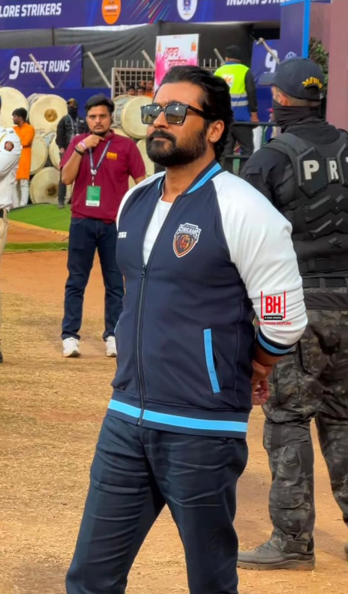 SURIYAANNA2004's tweet photo. @Suriya_offl 🤍Anna New 🥳Look....😎
#ratro #Suriya45 #VaadiVaasal https://t.co/XGyDlJ1dfB