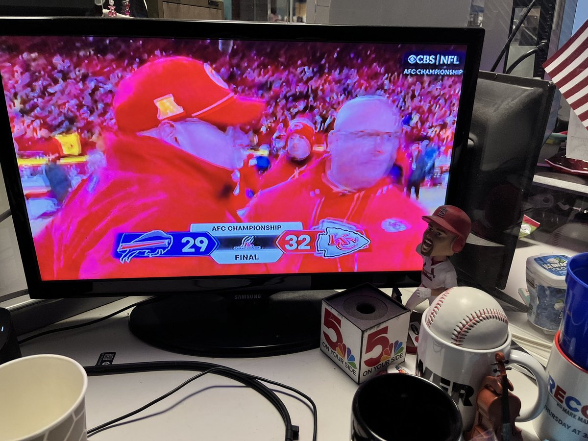 AnnieKrall's tweet image. Where were you when the Chiefs won their 7th straight AFC Championship?