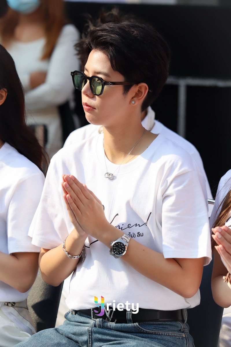 Yriety's tweet photo. “ปาย ฉัตรนภา” ในพิธีบวงสรวงซีรีส์ "B•Friend เจตนา (ไม่) ลืม" เตรียมตัวพบกับเรื่องราวสุดเข้มข้นได้เร็ว ๆ นี้! 💖

#บวงสรวงBFriendSeries 
#BFriendSeries 
#IDX 
#cnp_orio https://t.co/NMV9qlajXG