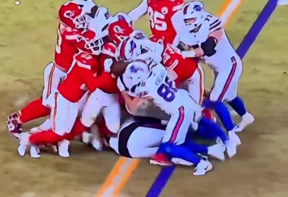 Brutal sequence from the refs on 3rd and 4th down for the Bills. Kincaid is short literally by 3 inches. They spot the ball a full foot behind where it should have been on 4th. And then Josh clearly moves forward at LEAST a half yard on 4th down even if he didn't get it (I think