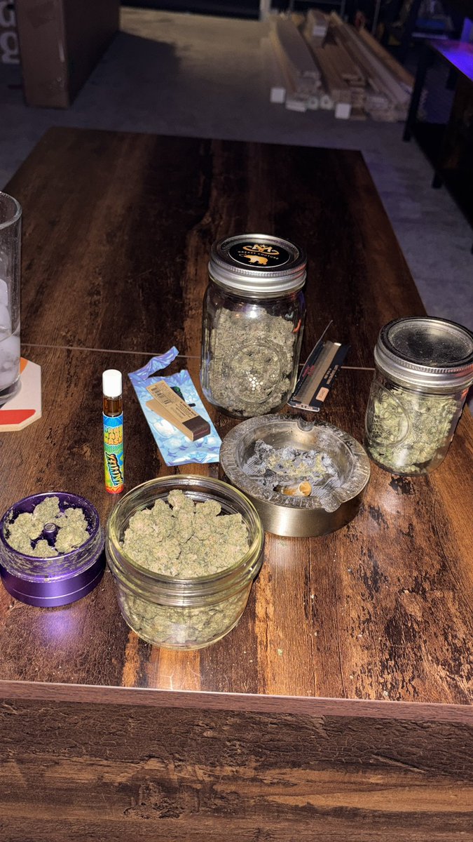 Mobbo_Rawbo's tweet photo. Sundaze Cali sober https://t.co/a7kfQxEyQ9