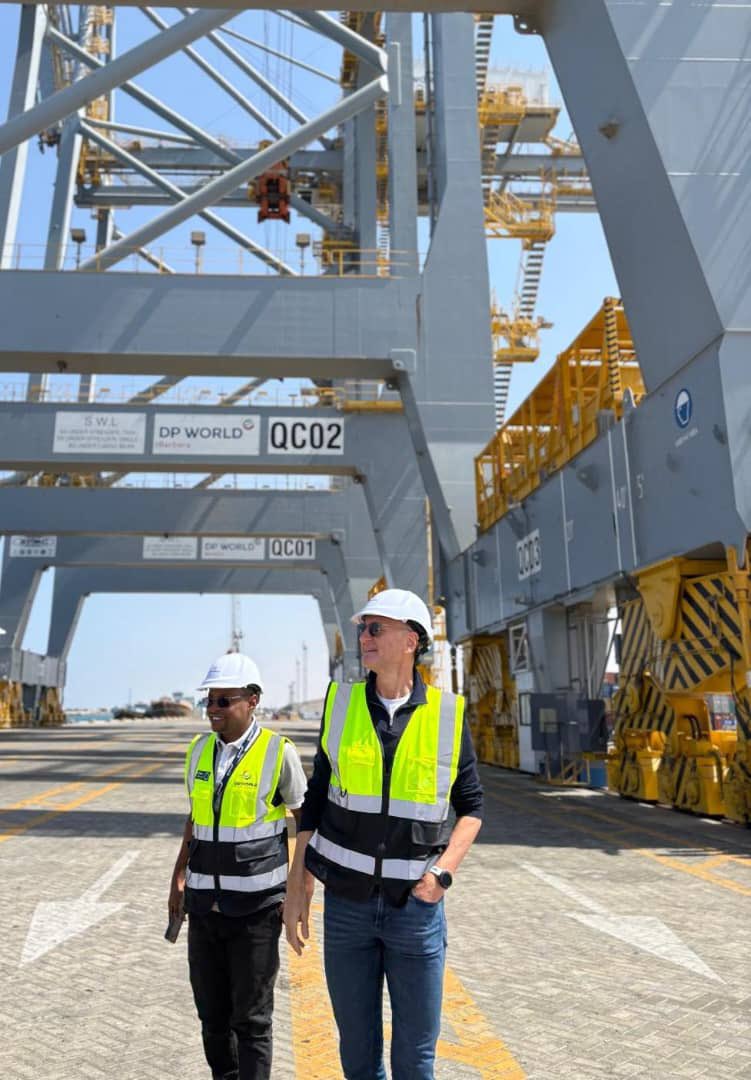 Mike Nithavrianakis tweet media