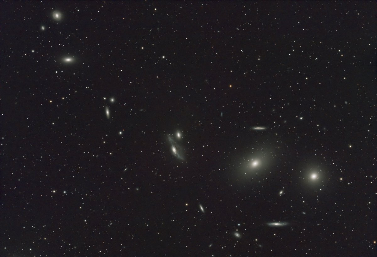 hige_photos's tweet image. マルカリアン・チェイン（おとめ座銀河団）
１つ１つは地味目だけど、これだけ並んでると見ごたえあるよね
#astrography #天体写真