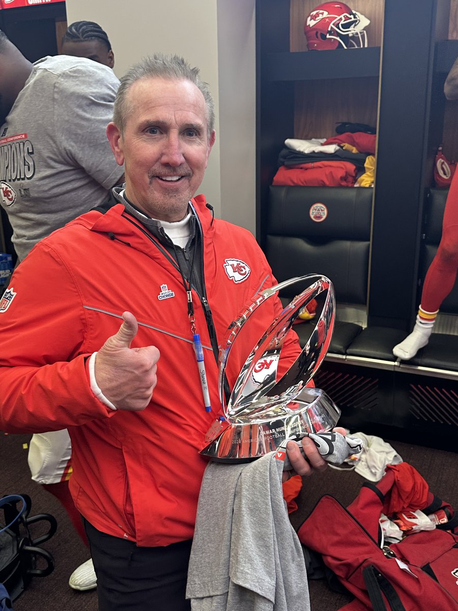 AlexGold's tweet image. Spags with another trip to a Super Bowl. #Chiefskingdom