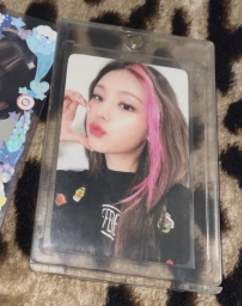 loumincarts's tweet photo. wts lfb ic wtb lfs

yeji withdrama r5
500 all in

- free packaging fee
- can entertain intl buyers
- prio payo!
- reply to mine

# guess who ewo itzy twice racer withdrama pob ww ph https://t.co/oUEXcvPq6n