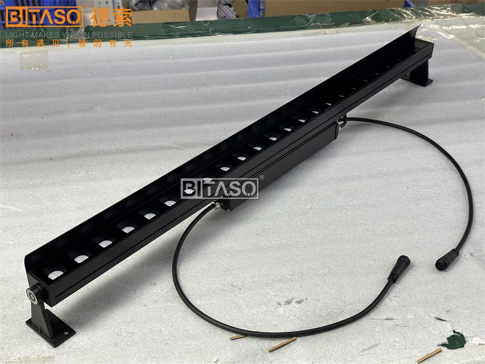 BitasoT91130's tweet image. The STARLINK series is a versatile, high-performance linear wall washer designed to illuminate architectural features and create stunning visuals. 

#wallwashers  #Building #facadelighting #lightingsolutions #architecture