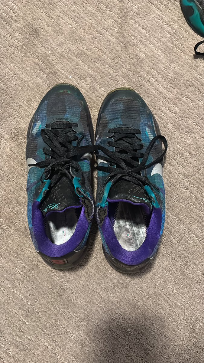 MenyMaya's tweet photo. @TBGeneration I run my Kobes to the ground https://t.co/xUu0gDergG