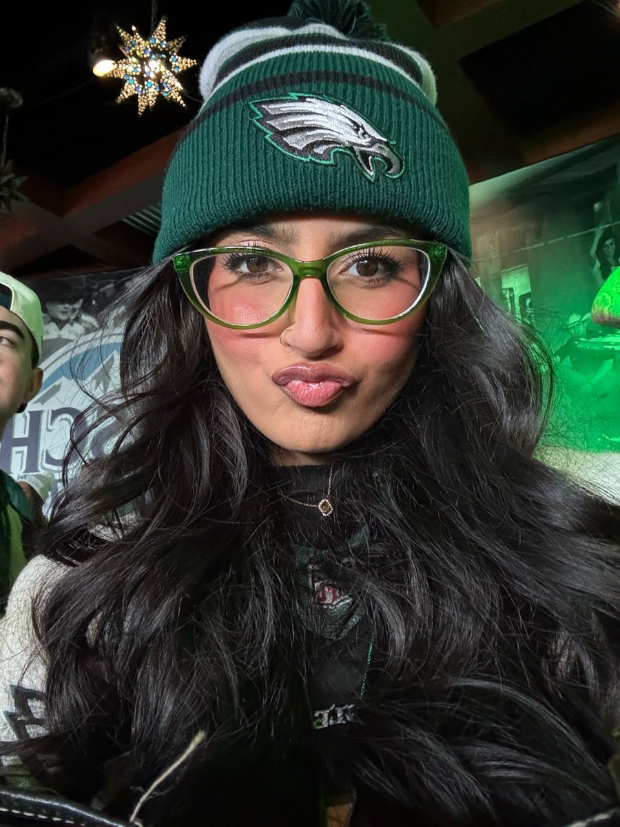 ShriyaSainii's tweet image. one more. 🦅