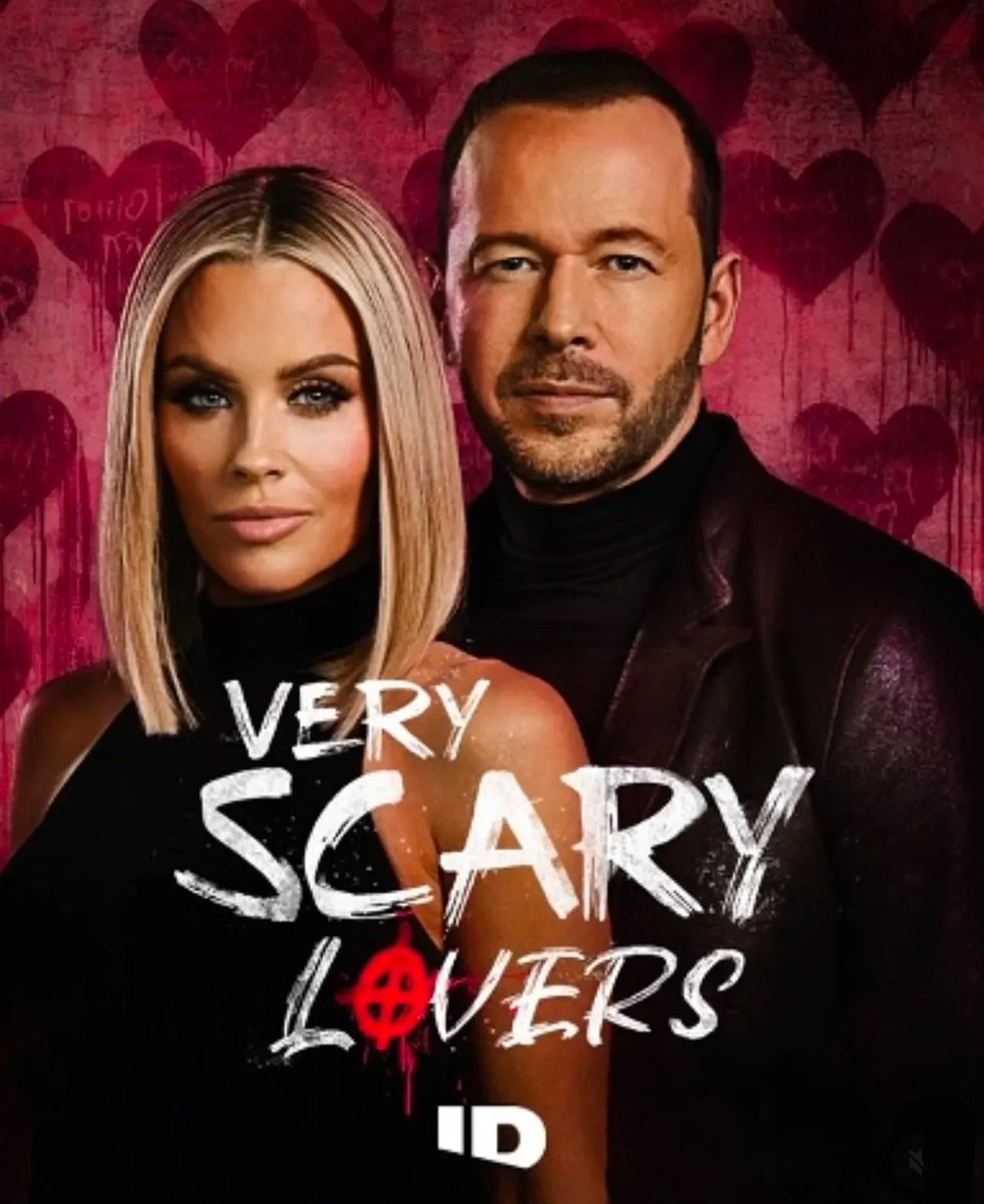 Jaykaboo's tweet photo. @DonnieWahlberg @DiscoveryID @JennyMcCarthy @Desmahollywood Can someone say hot couple??? 🔥🔥🔥🔥#VeryScaryLovers @JennyMcCarthy ❤️🥰😍 https://t.co/9IFZ576KUm