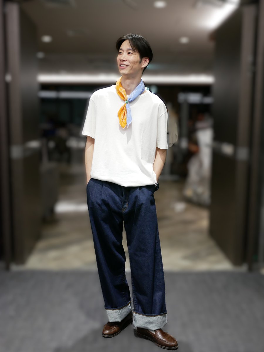 creekcrv's tweet photo. 🦢インター・ベルの新ブランド #ECLECT 🦢
#新商品 を社員が着用してみた!
🎀バンダナ『結』
👕Tシャツ『箔』
👖デニムパンツ『藍』
🔽詳細はこちらから
https://t.co/XGMRtiOLYx
#オフィスカジュアル #CR社 https://t.co/WyeYWcYTci