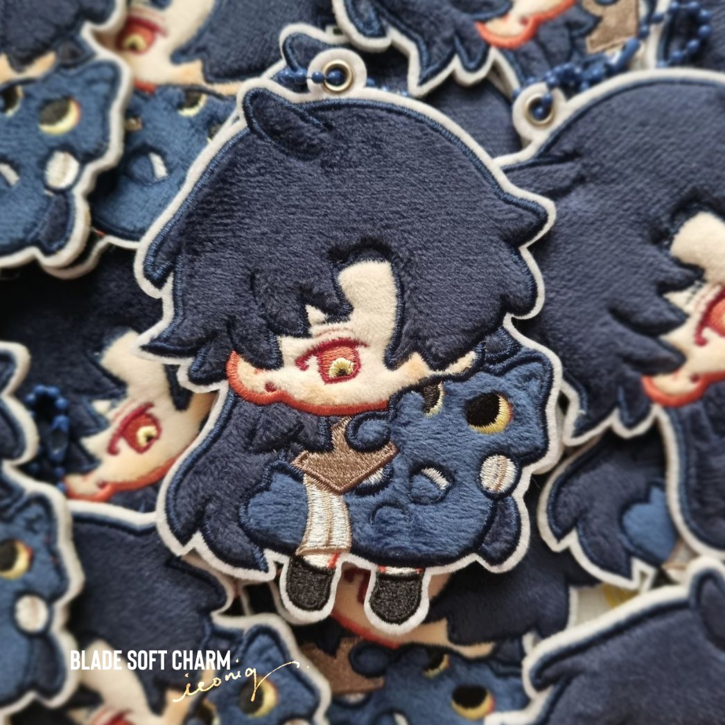 ieoniq's tweet photo. COMING SOON✨Blade and Jing yuan soft fabric charms 🐱🐱 https://t.co/OZd0litVw2