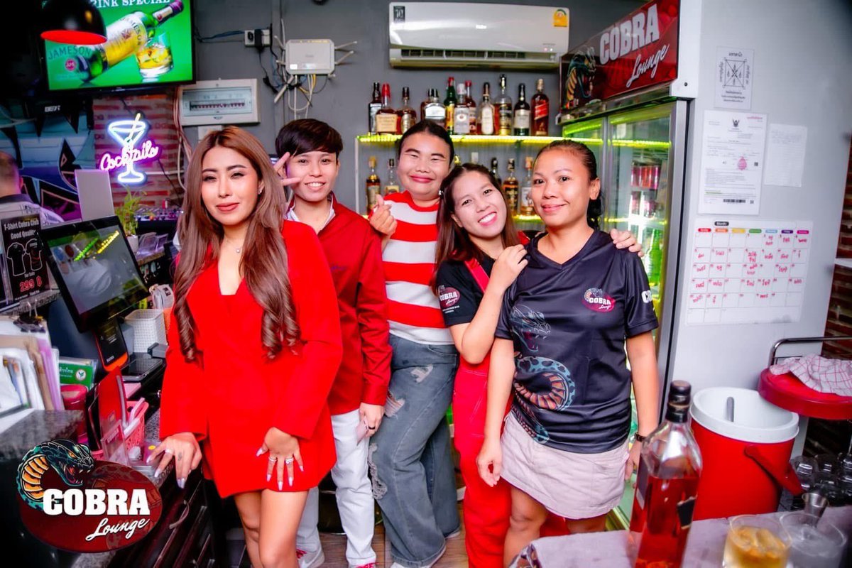 robbo411's tweet photo. "🎱 Looking for some Monday night fun? Join us at Cobra Lounge! Located in Pratumnak Soi 5, we've got one pool table, relaxed tunes, and a laid-back atmosphere. Come unwind with us and enjoy the company of our friendly staff.

https://t.co/5RoEfYmIkB

#CobraLounge #Pratumnak https://t.co/zUkaZvfPVD