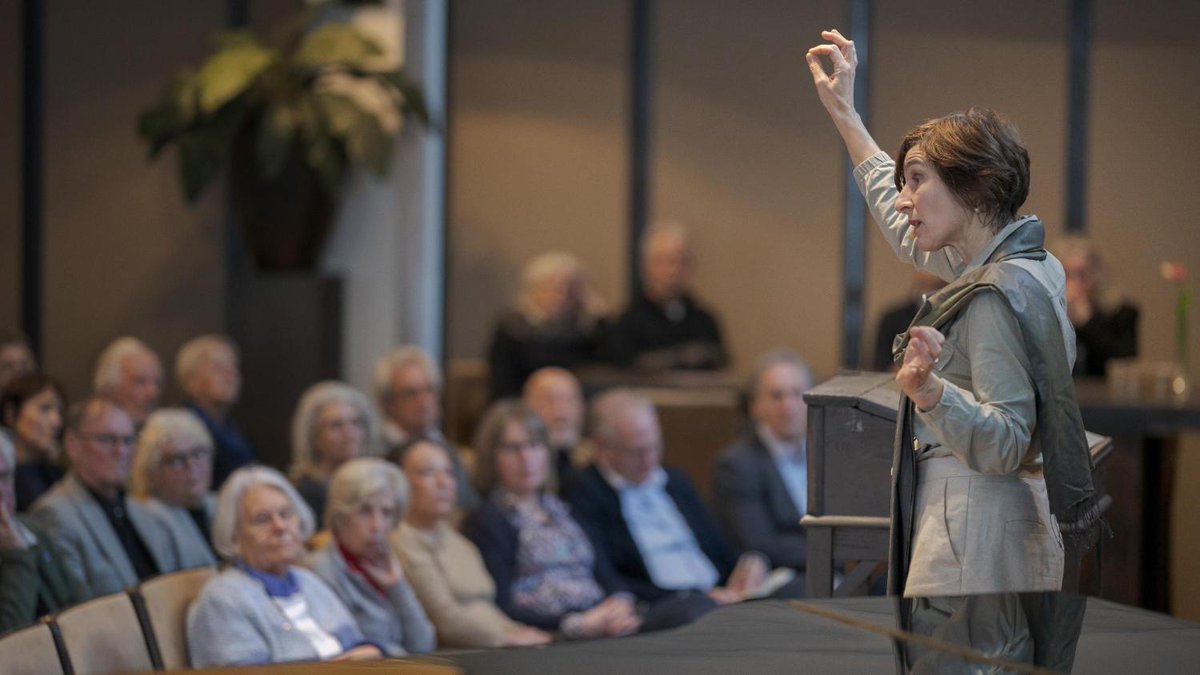 God is dood, of toch niet? Lezing van Denker des Vaderlands Marjan Slob geeft stof tot nadenken haarlemsdagblad.nl/regio/haarlem/…
