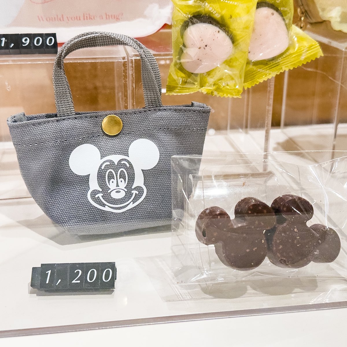 ミッキー、プーさんデザイン！ ディズニーストア ミニバッグ入り 