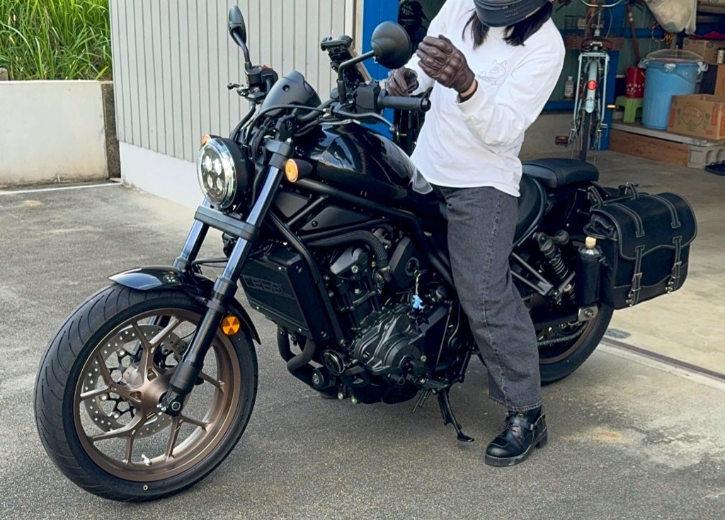 りなり tweet media