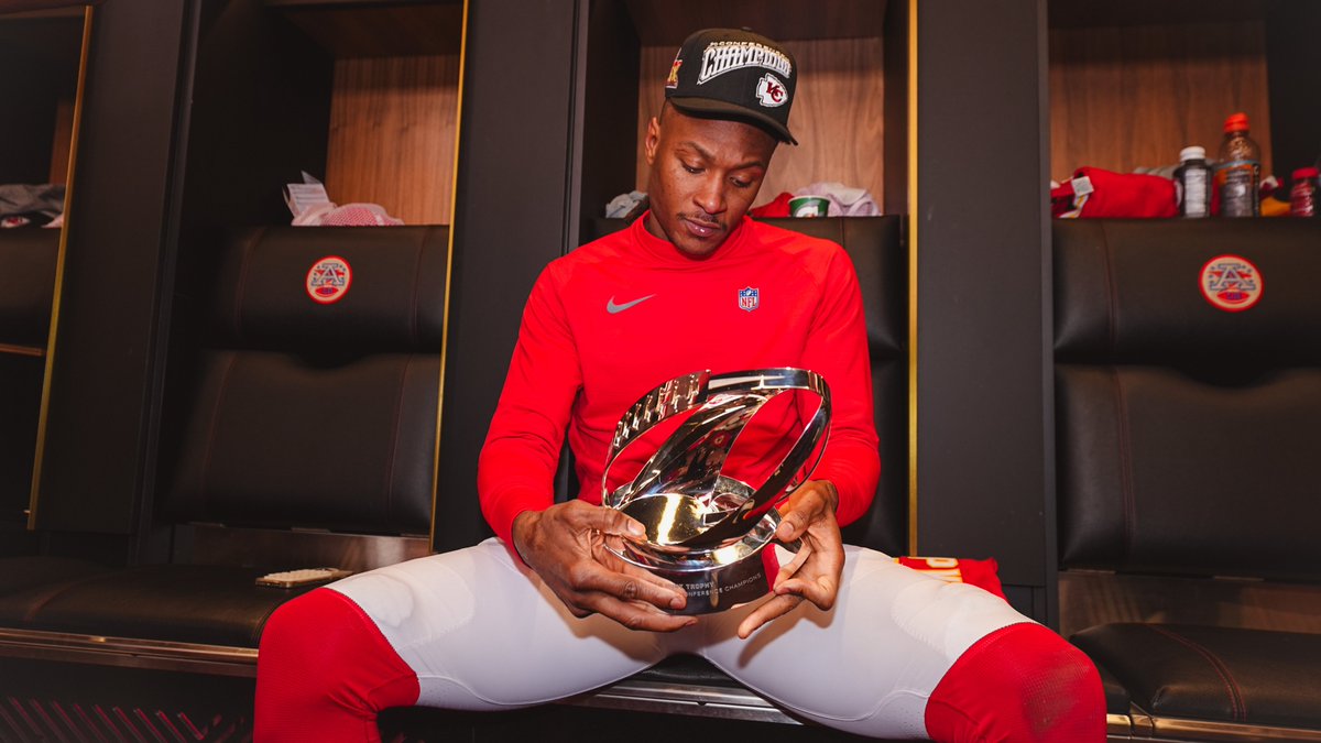 Chiefs's tweet image. This feeling NEVER gets old.