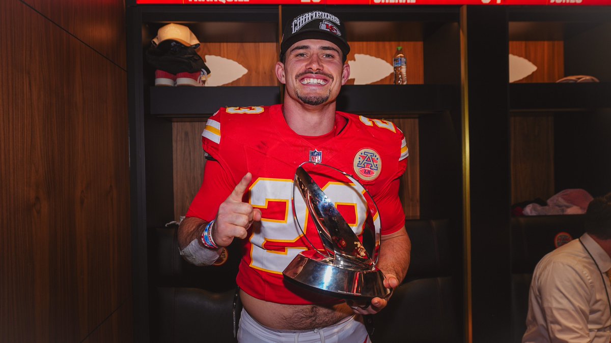 Chiefs's tweet image. This feeling NEVER gets old.