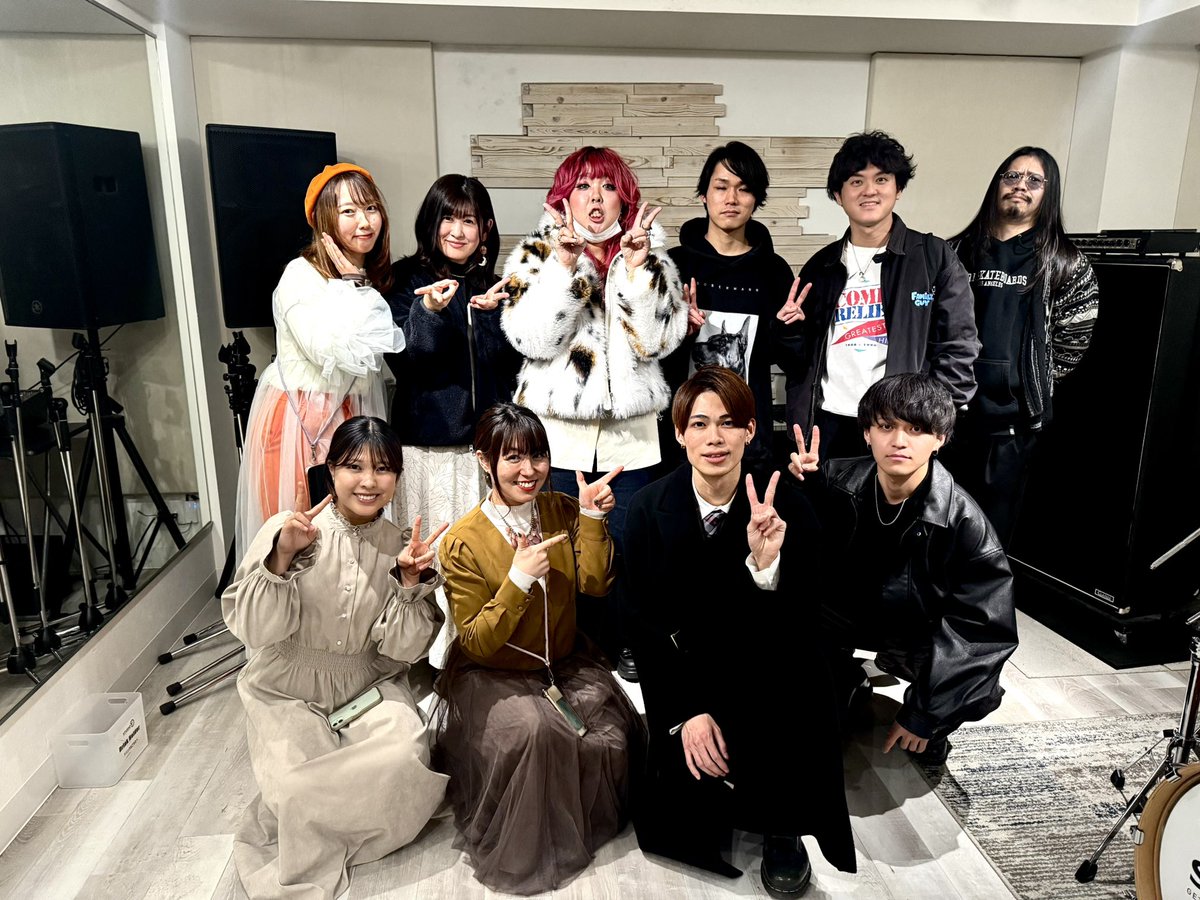 Yise_music_Y's tweet photo. STUDIO Y3周年企画
Y-mo circuit
スタジオ
弾き語りサーキット

ご来場頂いた皆様
出演頂いた皆様
ありがとうございました

スタジオでのサーキット
初の事が多かったですが
皆様のおかげで
最高のサーキットライブに
なりました

ありがとうございました

#また
#わいもサーキット
#したいんじゃ https://t.co/lQjp8QfMbT