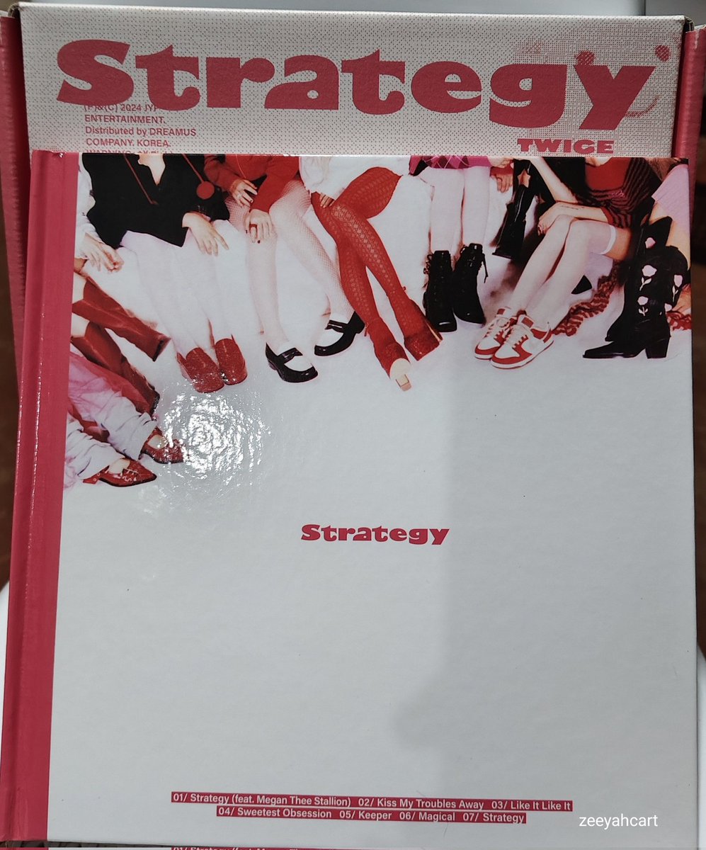 zeeyahcart's tweet photo. ⪩⪨ #zeeyahmails
  ʚ happy package from @nynwicecart ┋#nynwicecartproofs ɞ

   Nayeon cheek heart and Strategy Step 2 album came home! Thank you so much 🫶🏻 https://t.co/o0mt5PRNFg