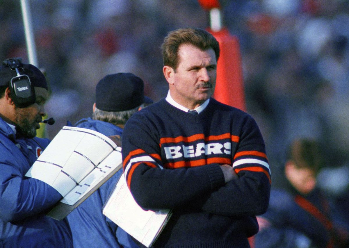 ChiBearsMuse's tweet photo. Bears new Offensive Coordinator (Declan Doyle) is the Nephew of Legendary Bears Head Coach and Player, Mike Ditka 🤯😳. https://t.co/XPKjIb39jX