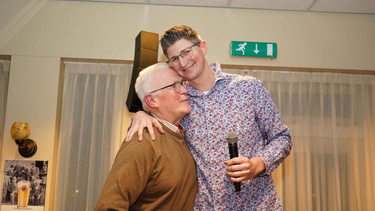 Willem Snoek gaat na bijna vier decennia stoppen als kantinebeheerder van Sint George: ’Ik ambieerde alleen de derde helft’ noordhollandsdagblad.nl/regio/west-fri…