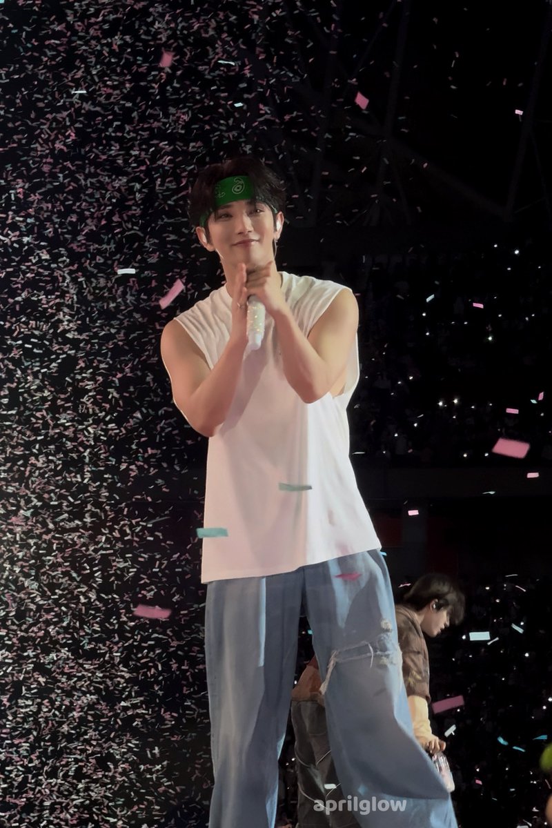 ๐๐ฝ๐ฟ๐ถ๐น๐ด๐น๐ผ๐๐ฆ (@_aprilglow_) on Twitter photo ๐โจ
#์กฐ์์ #JOSHUA 
#SEVENTEEN #์ธ๋ธํด 
#SEVENTEEN_RIGHT_HERE_IN_SINGAPORE ๐โจ
#์กฐ์์ #JOSHUA 
#SEVENTEEN #์ธ๋ธํด 
#SEVENTEEN_RIGHT_HERE_IN_SINGAPORE