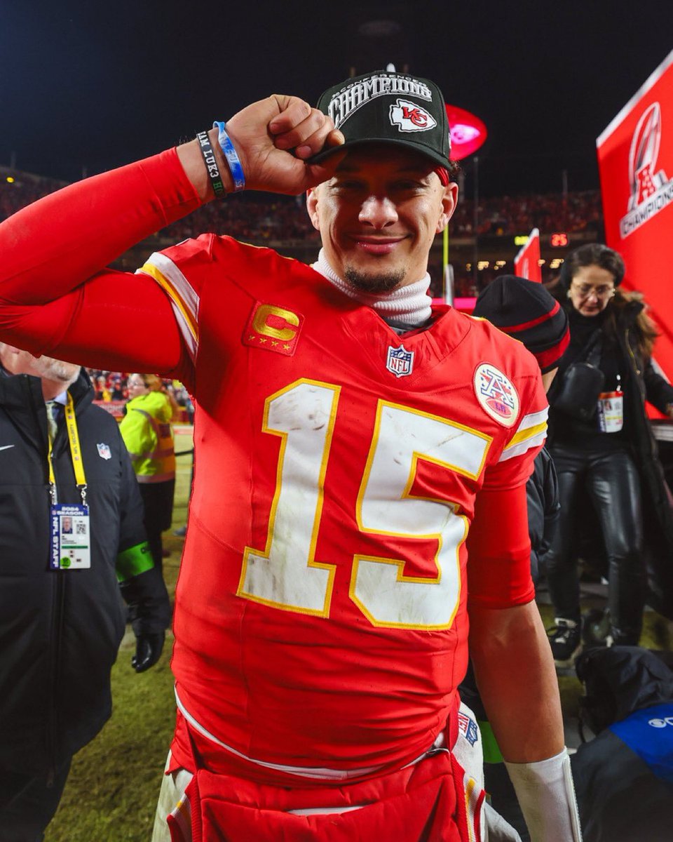 MahomeSZN's tweet photo. Best QB ever. https://t.co/0RsgxmOHa1