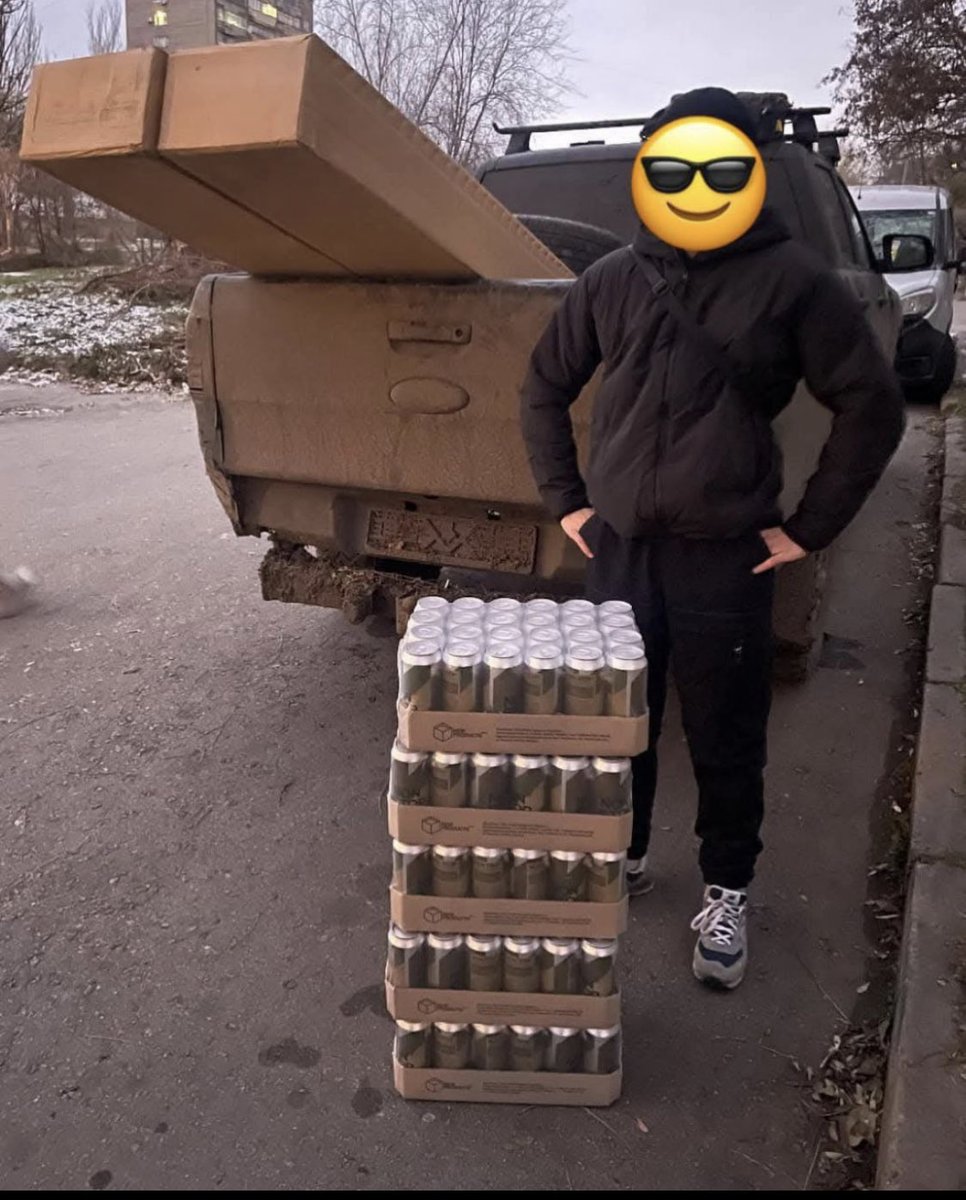 defendukraini's tweet photo. 1/25/2025 eastern Ukraine
(we can't say where)
๐จ๐ฆ โค๏ธ ๐บ๐ฆ
Rendezvous point for 55th Brigade medics:
Picking up:
โ
our NATO-grade field stretchers
container 17 #ProjectInvincible
โ
energy drinks from another group
๐ Kudos to our warehouse logistics partners
Ukraine In Armor https://t.co/FAQyBIYh1M
